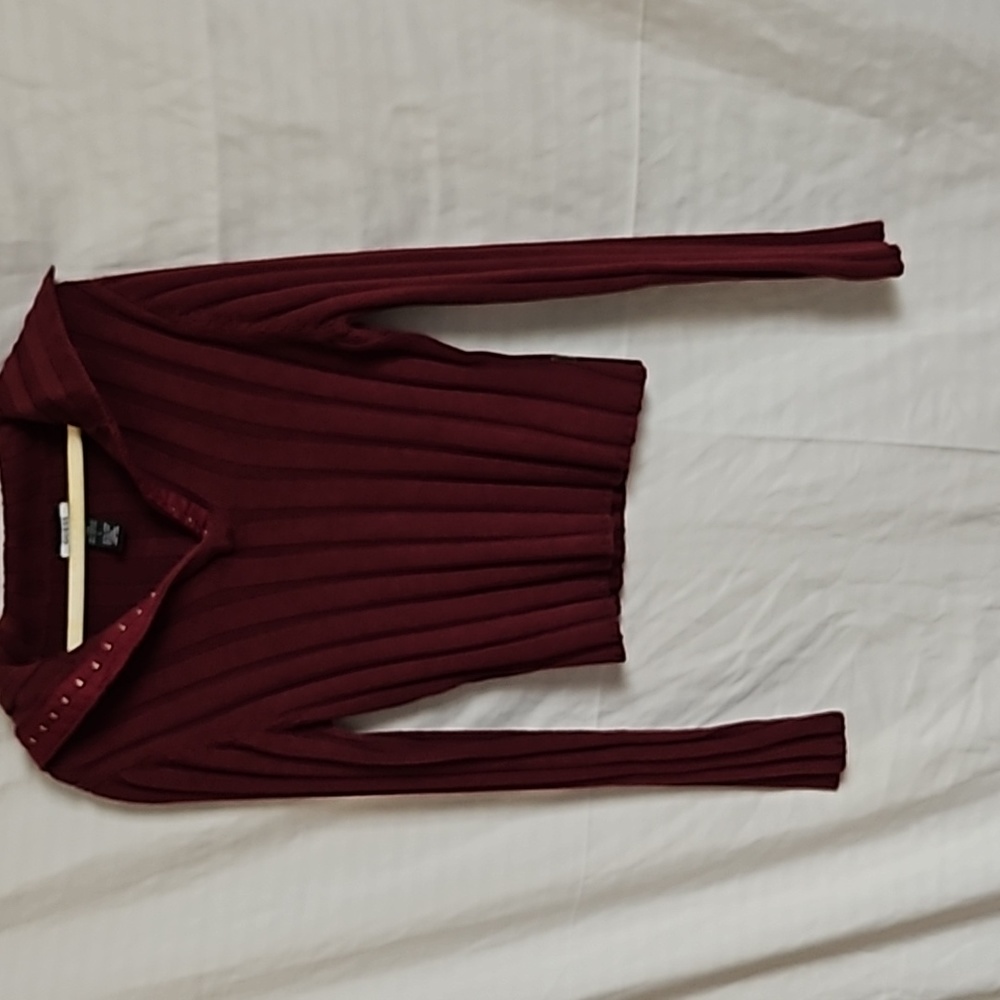 Guess sweater